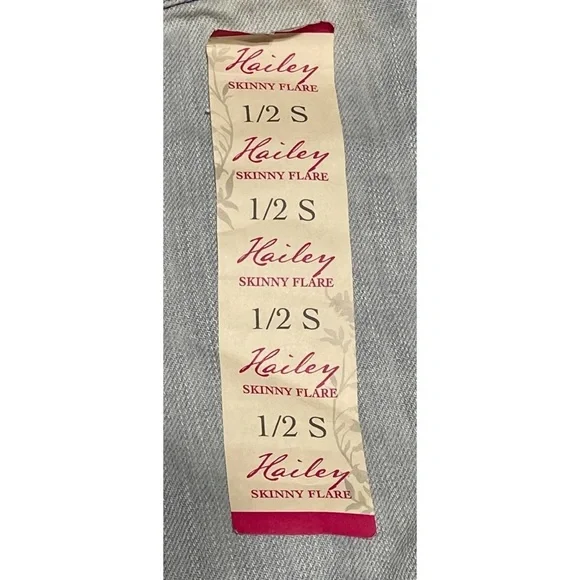 NWT Aeropostale Hailey Skinny Flare Distressed Jeans Style 1302 Size 1/2 Short - Picture 6 of 6